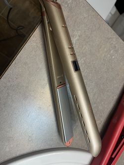 Infiniti Pro hair straightener