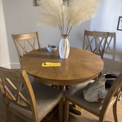 Dinner Table With 4 Chairs 