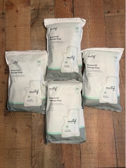 Motif breast milk storage bags (4 packs)