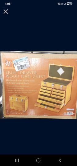 Windsor Design, Machinist, Eight Drawer, Wood Tool Chest. Portable rubber grip. Single key locking system. Felt lined drawers.
