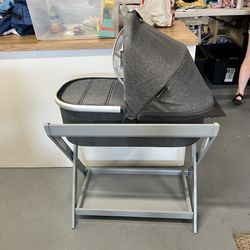 Uppababy Bassinet With Stand 