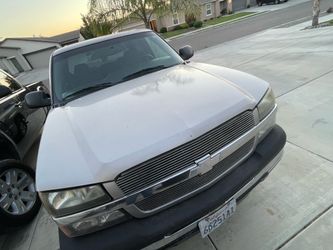 2003-2005 Silverado, Avalanche hood and grill Non Hd