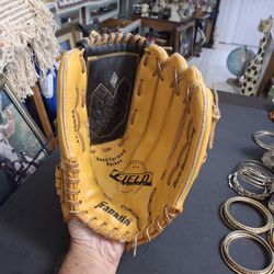 Franklin Field Master Series Baseball/Softball Glove Model 22601 13" Synthetic Leather W/Adjustable Thumb, Right Handed Thrower Youth/Adult