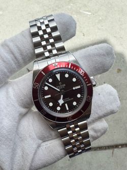Tudor Black Bay 58 Burgundy 39mm Jubilee M7939A10