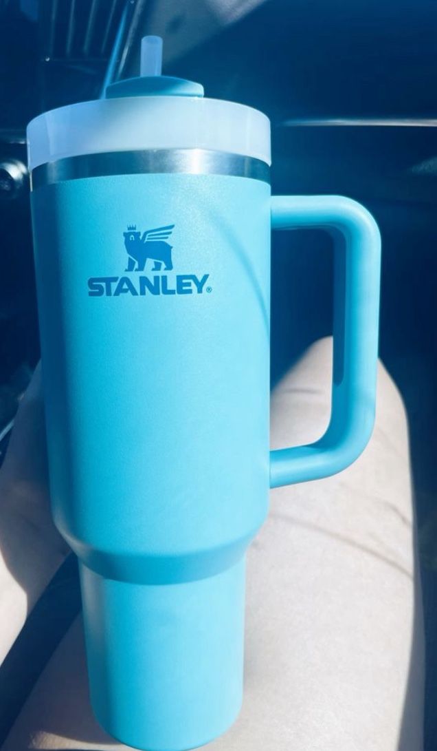Stanley 30 oz. Quencher H2.0 FlowState Tumbler