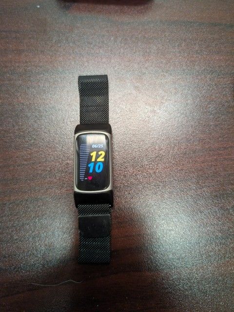 Fitbit Charge 5