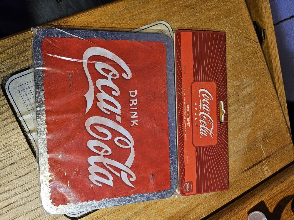 Coca-Cola Picture Never Opened