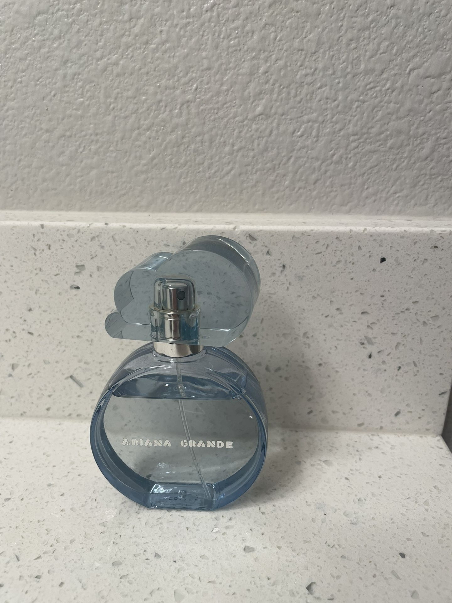 Ariana Grande Cloud Perfume