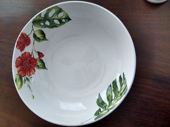 Pier 1 import large salad bowl