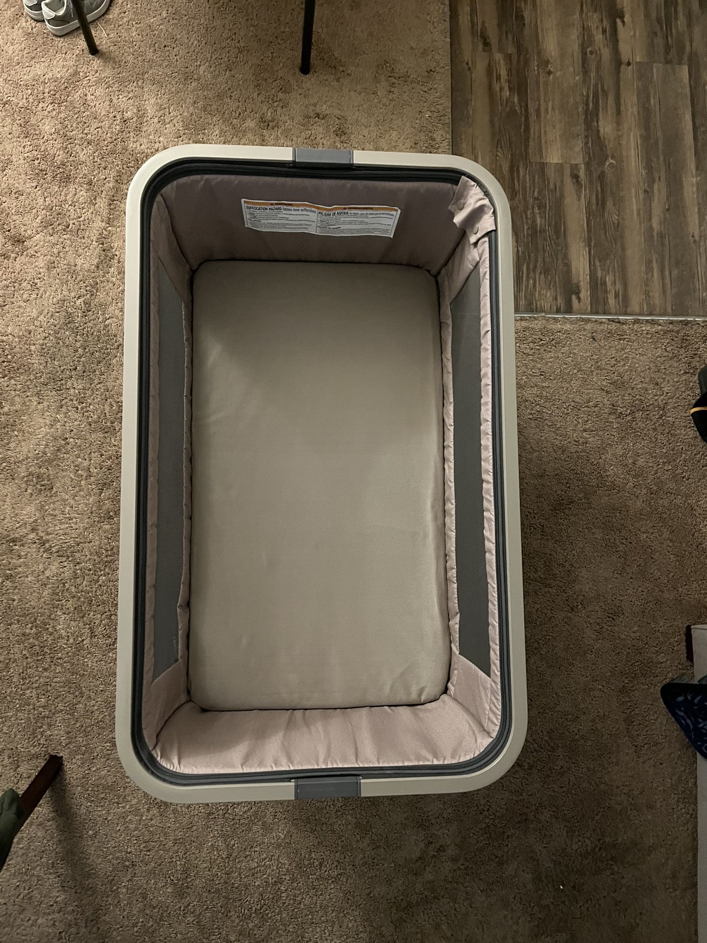 Monbebe Height-Adjustable Baby Bassinet, Castle Point, Infant