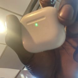 Gen 4 Airpods