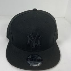 New York Yankees snapback hats 🧢 35$ each