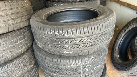 Pair of 235/60/18 Continental