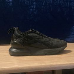 Nike Air Max 270