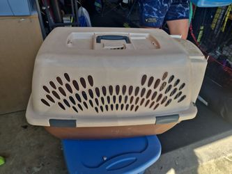 Dog crate