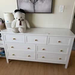 7 Drawer Dresser 