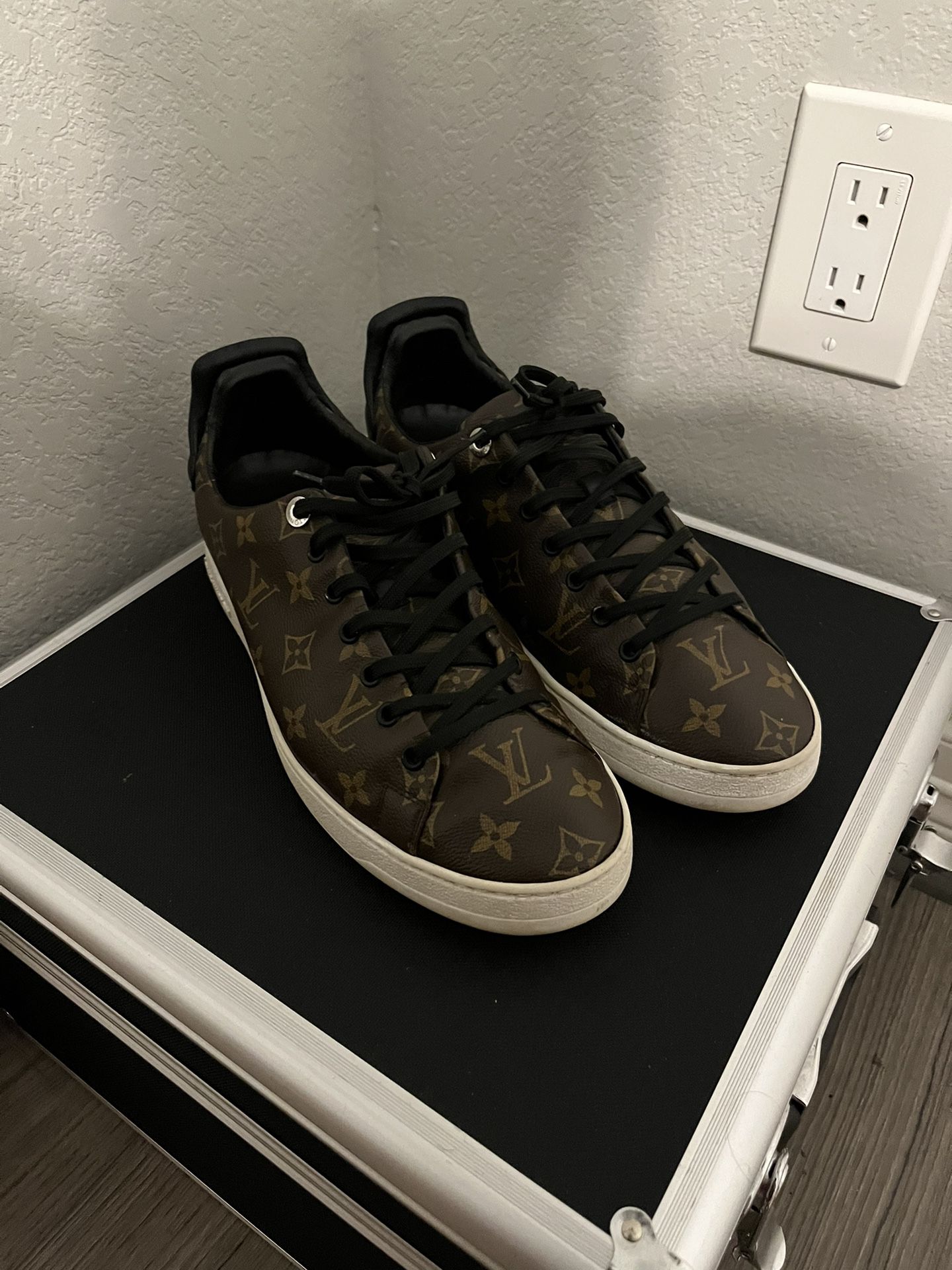 LV Trainer Red SS21 for Sale in Houston, TX - OfferUp