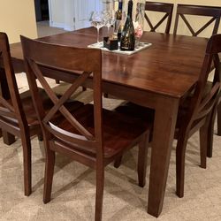 SOILD WOOD EXTENDABLE DINING TABLE SET