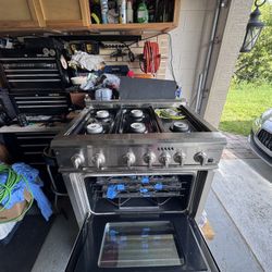 EG Monogram Gas Stove