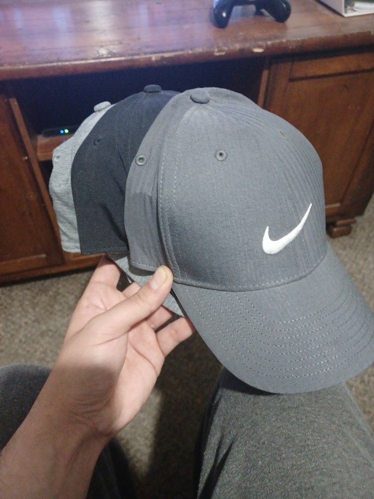 3 Men's Nike Dry Fit Caps