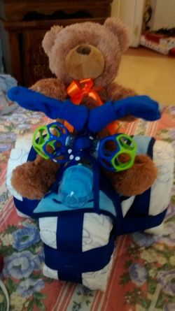 Triciclo de pamper de oso para baby shower