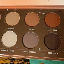 ITEM BEAUTY by ADDISON RAE In My Element 10-Shade Eyeshadow Palette NEW IN BOX