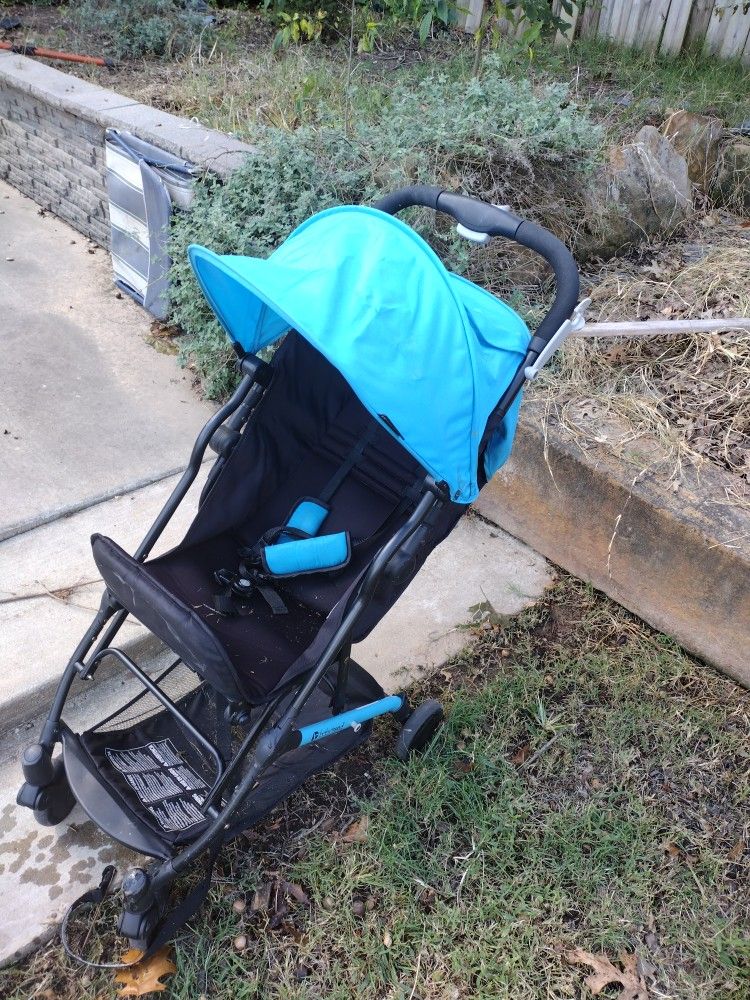 Nice Babytrend Stroller