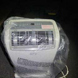 Air Conditioner (NEW) Black And Decker 10.000 btu 