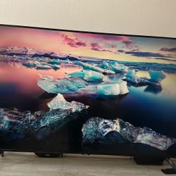 Elevate Your Entertainment with the Samsung 50" Class 4K Crystal UHD Smart TV