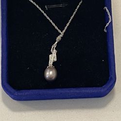 *PICTURES CANT DO THIS VUSTICE* LEGITAMATE VINTAGE TIFFANY & CO 14kt White Gold Necklace W 14kt White Gold Tiffany Diamond And Tahitian Pearl Pendant!