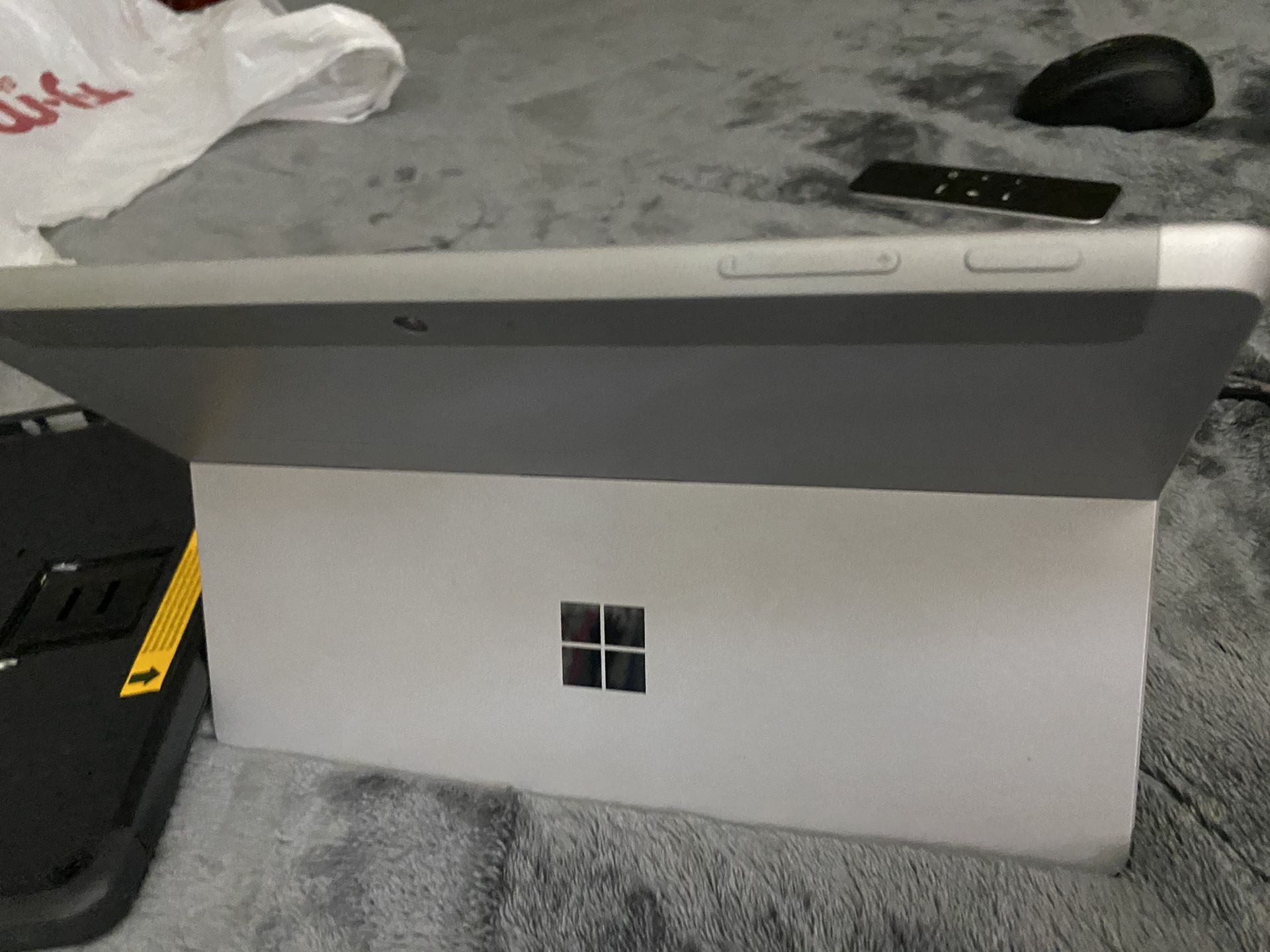 Microsoft Surface Go