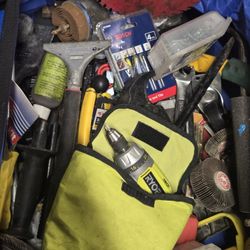 Big BUNDLE Of Misc Items See All Pics Selling Together