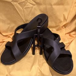 Crocs, black sandal, size 10