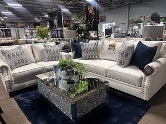 Beautiful sofa set! $2199 🚨💙✨ Any fabric & color!