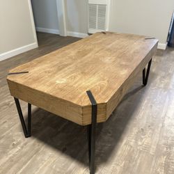 Wooden Coffee Table with Hairpin Legs