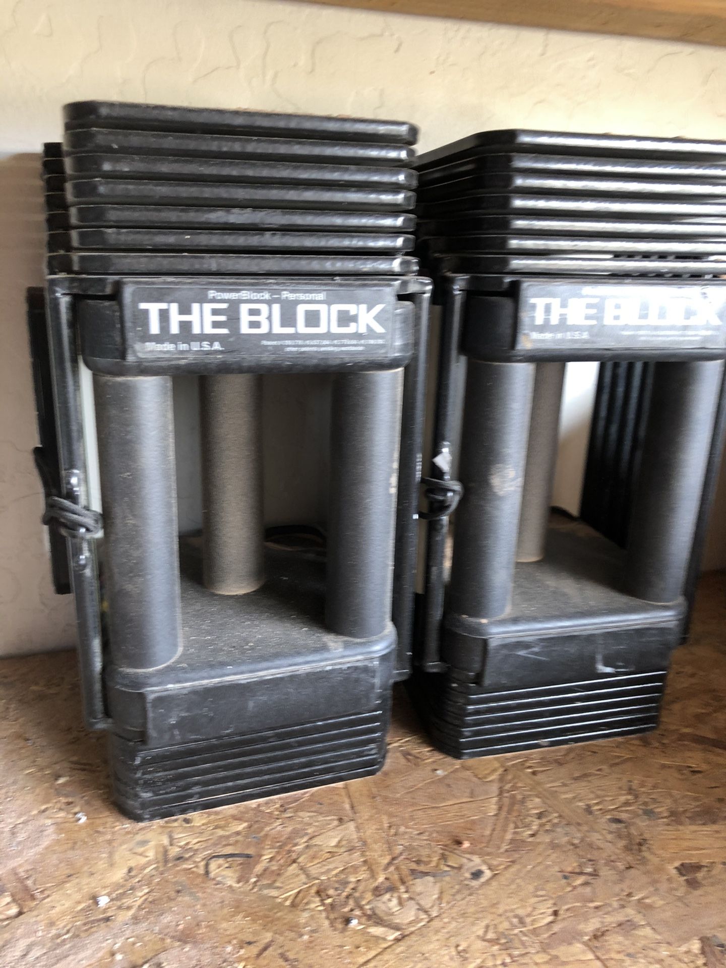 PowerBlock personal, THE BLOCK adjustable dumbbell weight set 45lbs each. 90 total