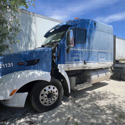2012 PETER BUILT PTDB Tractor cab sleeper