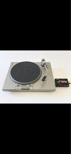 Sony PS-T1 Direct-Drive Turntable with Pyle Preamp