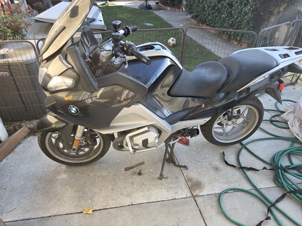 2011 R1200RT Parting Out