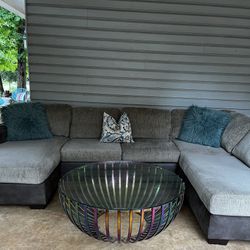 Sectional Couch (can Deliver)