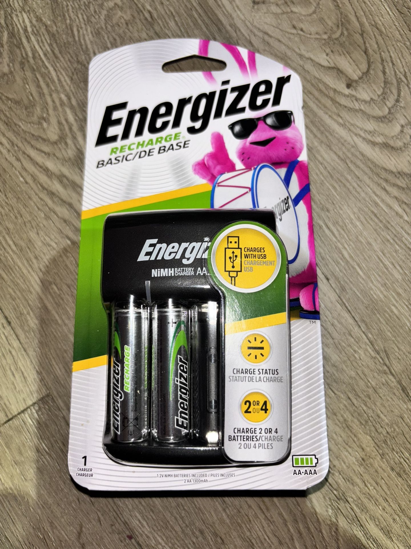 Energizer Battery Charger For AA /AAA Batteries