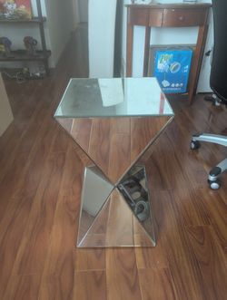 Mirror Specialty Glass End Table