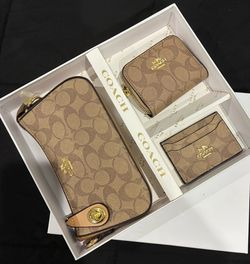 Coach 3 pc set