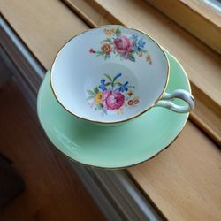 Royal Grafton Bone China Tea Cup Set