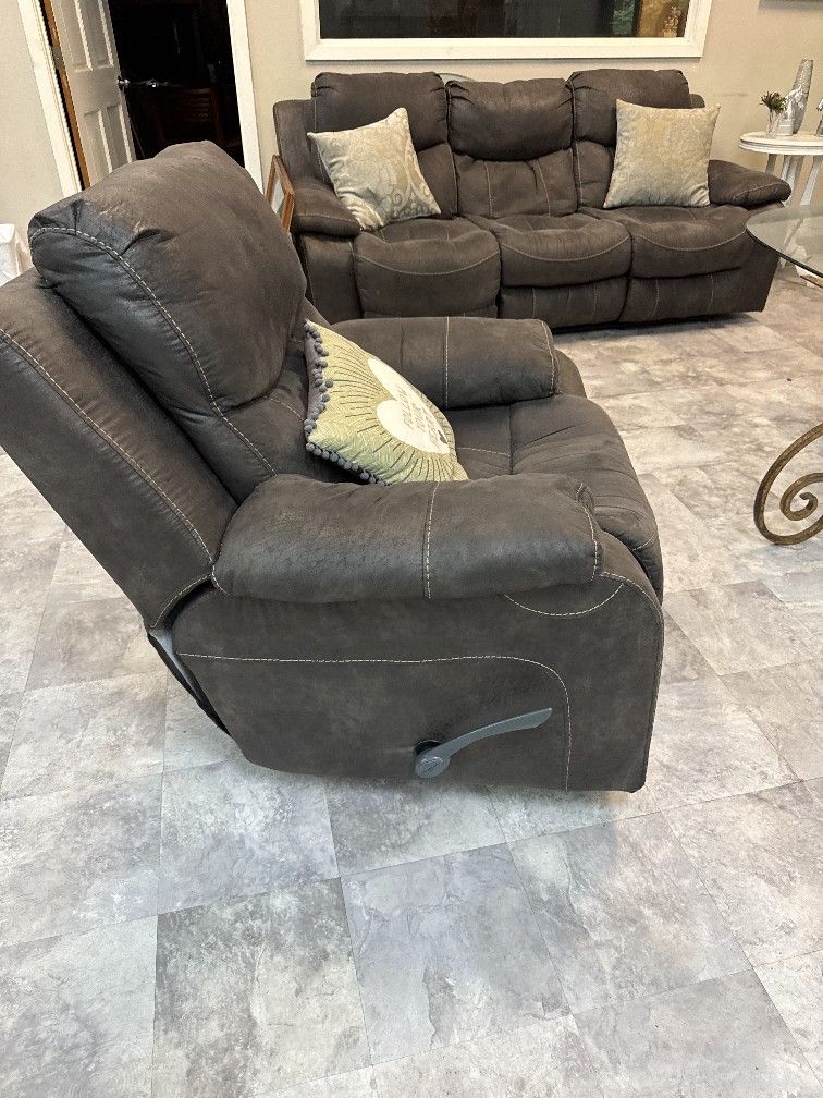 Furniture, Couch With Matching Recliner