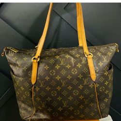 LV Totally GM Monogram