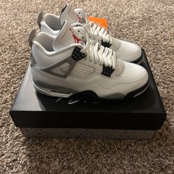 Jordan 4 Retro 