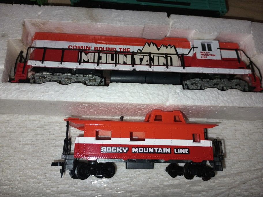 1975 train set