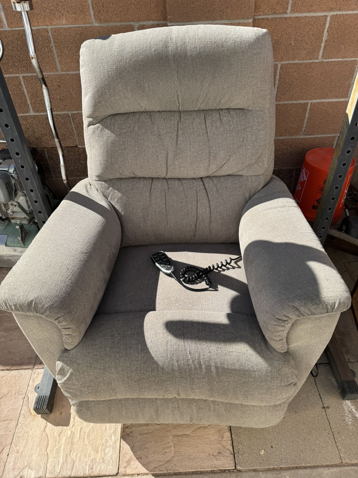 Lay Z Boy  Electric Recliner 