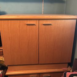 Oak cabinet like new